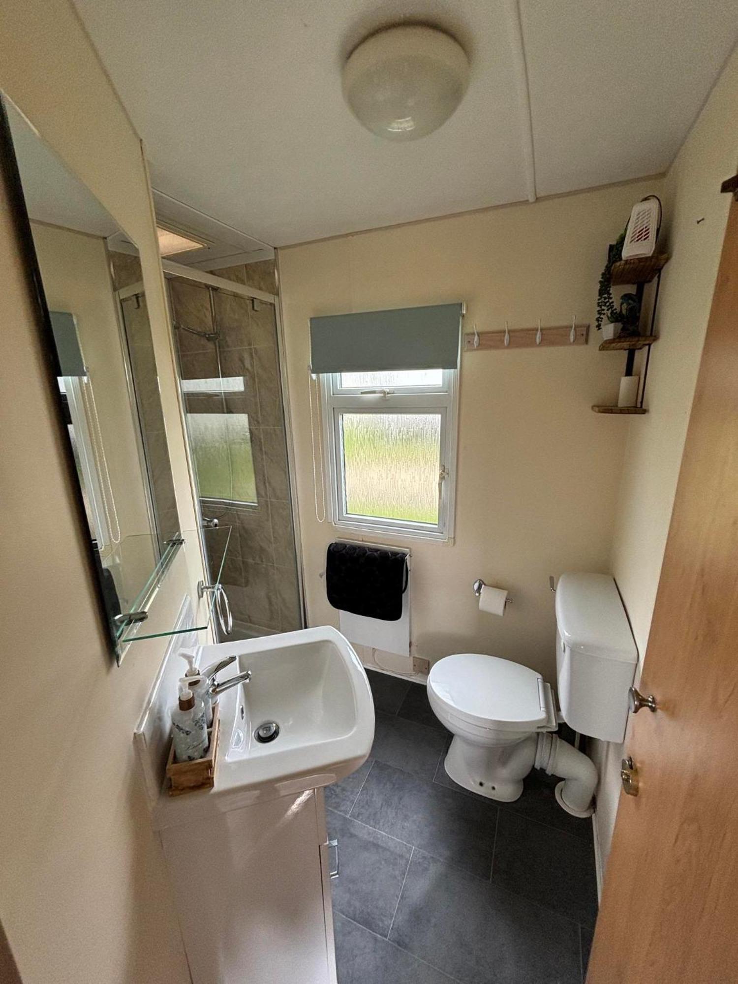 Pet Friendly Holiday Home On Golden Palm Skegness Eksteriør billede